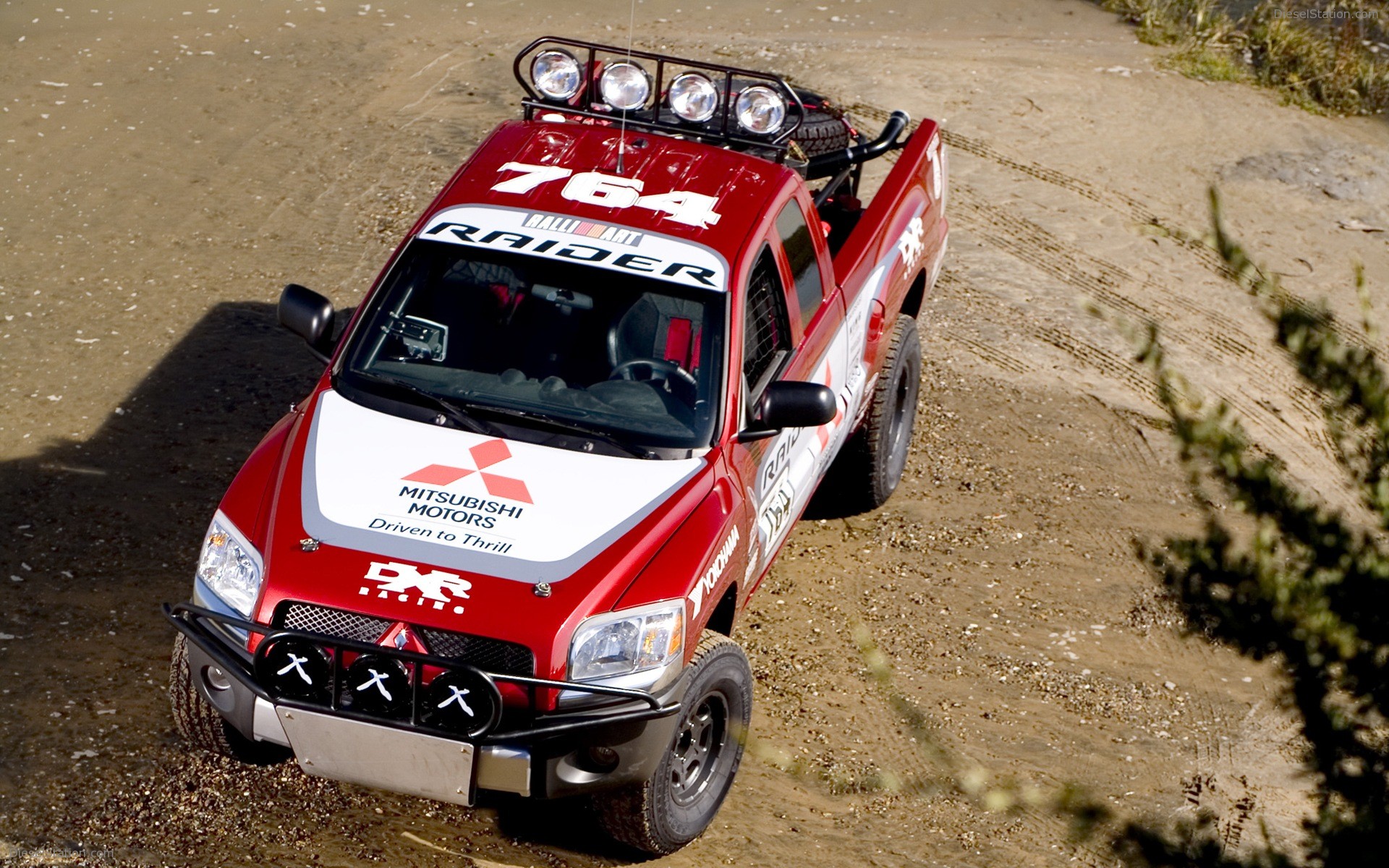 Mitsubishi Baja Raider